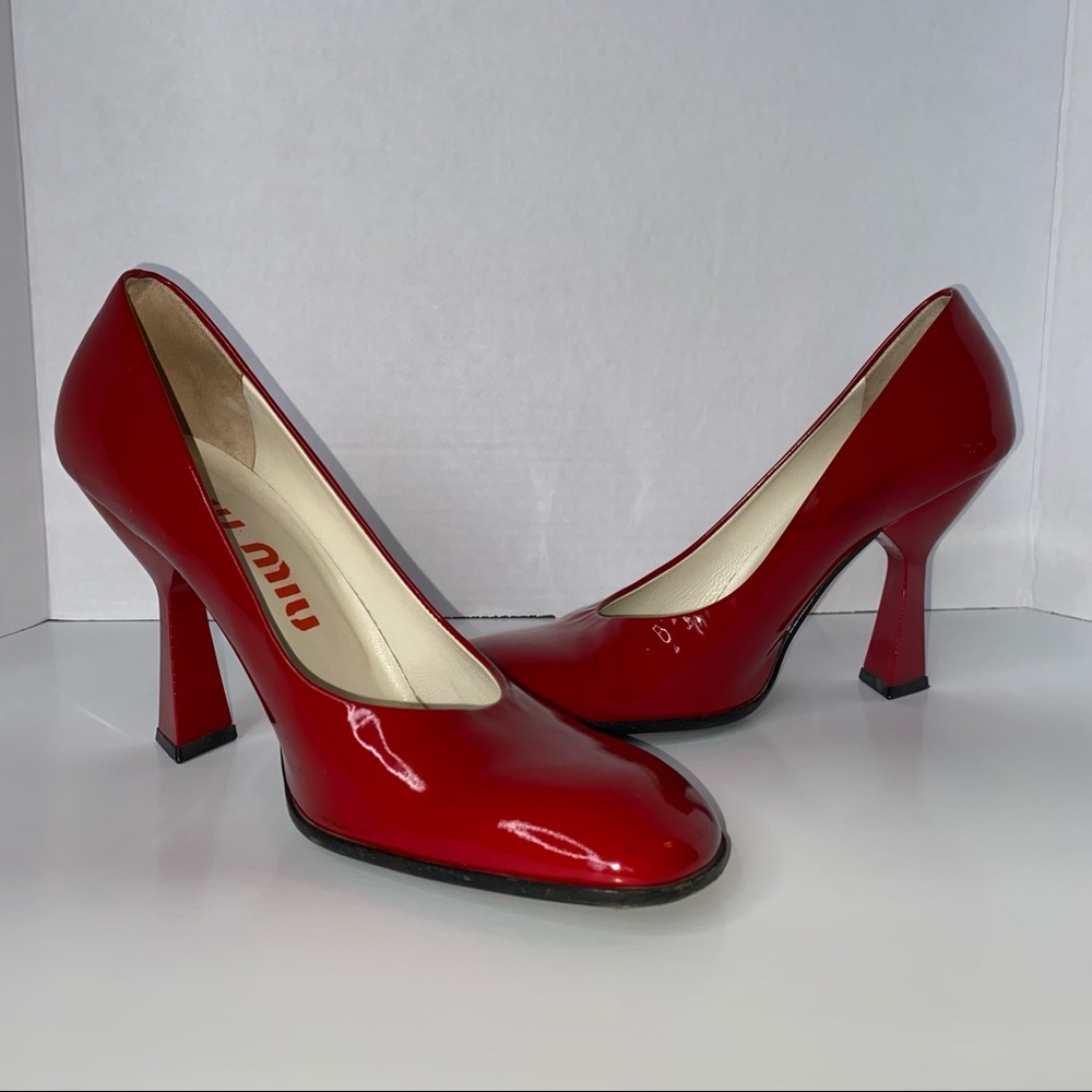 MIU MIU Vintage Red Round Toe, Triangle Heel 37.5